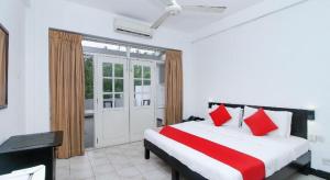 Nathaliya Transit Hotel