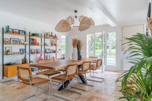 Amazing Villa with Swimming Pool