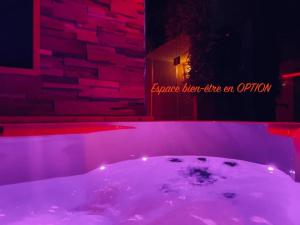 B&B / Chambres d'hotes Love Room L Osmose Sauna hammam spa a Wimereux : photos des chambres