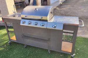 Cerca de la playa con patio privado