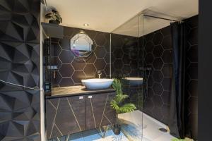 Appartements Secret Loft - Au coeur de Lyon avec home cinema & clim : photos des chambres