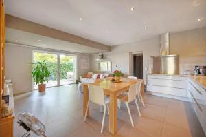 Villas FRGK Villa Boheme Chic Pool : photos des chambres