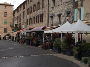 Hotels Auberge De Tourrettes : photos des chambres