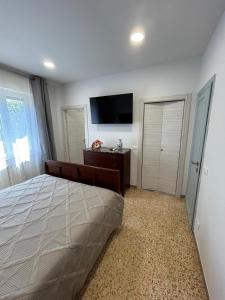 Appartamento con Giardino-Free Parking-2 minuti dalla Stazione