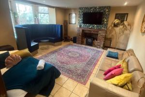 1 Bed Flat - Sleeps 5 - Pet friendly - Parking