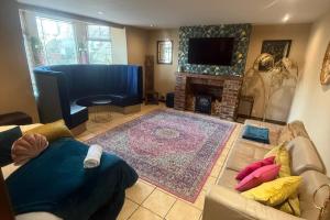 1 Bed Flat - Sleeps 5 - Pet friendly - Parking