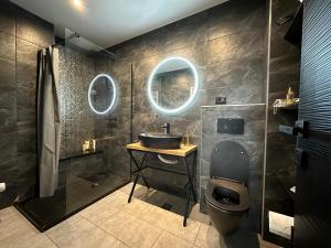 BreakFree at Azimuth Building Stefan