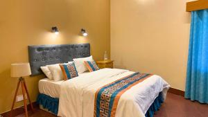 The Retro House by 8055 Stays