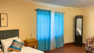 The Retro House by 8055 Stays