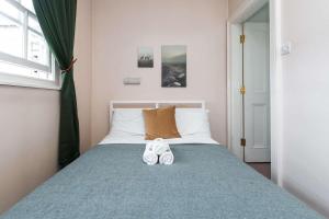 Compact Ensuite Room In Heart Of Georgian Dublin