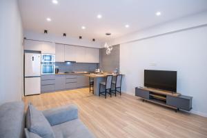 Stylish 2BR apartment in Tbilisi with great City & Kura river view