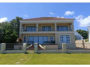 Beautifully Sea View Escape Vermont 5 bedrooms - 4hvězdičkové hotely ve městě Hermanus