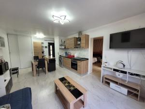 Maisons de vacances Les CHENEVIERES du 89 : photos des chambres