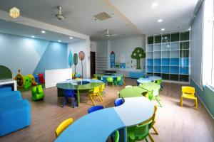 Sunrise City - Lotte Mart Distrist 7