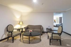 ARTOTEL Suites Aquila - Bandung