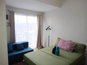 1BR Condo at The Loop