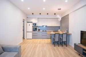 Stylish 2BR apartment in Tbilisi with great City & Kura river view