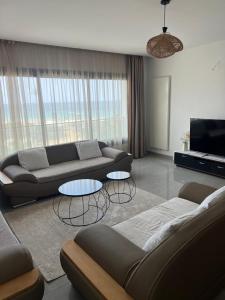 2BR Haut Standing Avec Piscine Face Hôtel Movenpick Sousse