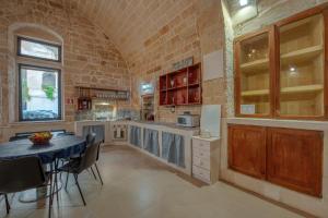 San Leonardo Apartments