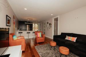 Couples Waterfront Getaway Near Beach And Trails