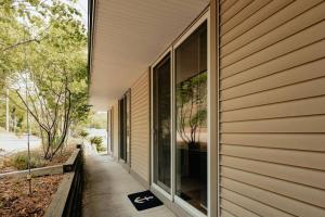 Couples Waterfront Getaway Near Beach And Trails