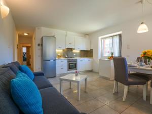 Rose Rossa Larissa Garten Ferienwohnung EG