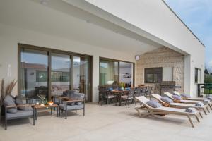 Villa Olive Grove ZadarVillas