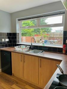 Ideal 3-bedroom home to stay in Leyland