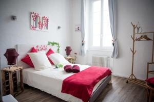 Qualys Vignoble parking, square view, close to city