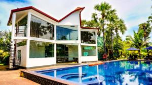 ReeCha Kurinji Resort