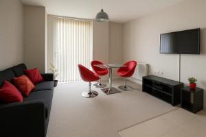 Luxe London Apartment with Amazing Views