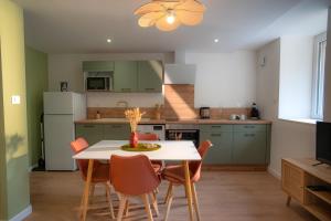 Appartements Appartement avec exterieur et parking - Le Puy 5 min : photos des chambres
