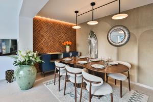 Villa dexception avec piscine, proche de la mer