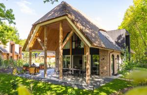 Boerderij Villa met Binnenzwembad & Wellness - 10 personen