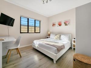 Tranquil Garden Cottage