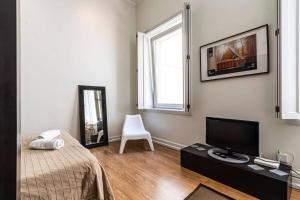 Well-Located Studio with Smart Space