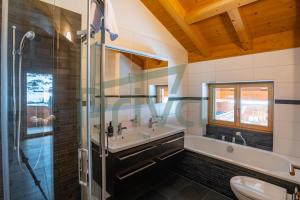 Prival - Majestic Peak 3br Chalet