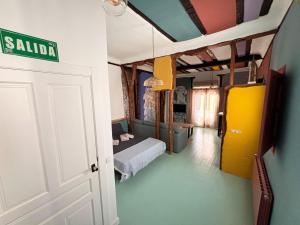 Casa Colgada Mirador de Leonor by Gloove