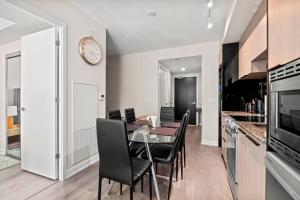 Bright 1BD & Den in Downtown Toronto