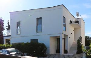 1 Bedroom Awesome Apartment In Ugljan