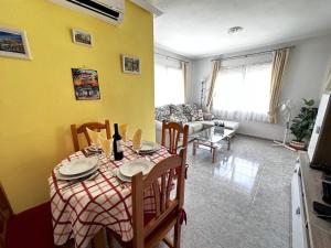 Los Leandros Seaside Apartment