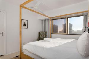 Central Sea Point Aprt Pool Promenade