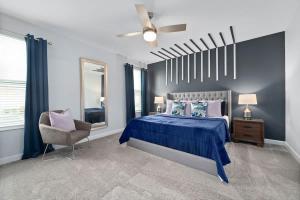 5 Star Villa-Pool 6 bed 5 bath Game Movie rooms Free Water Parks Sleeps 15