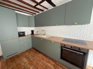 Appartements Grand gite 10 personnes - centre st valery sur somme : photos des chambres