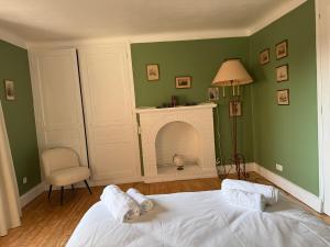 Appartements Grand gite 10 personnes - centre st valery sur somme : photos des chambres