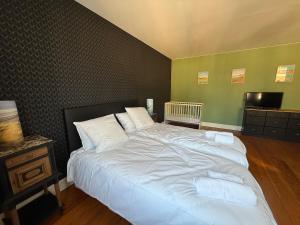 Appartements Grand gite 10 personnes - centre st valery sur somme : photos des chambres