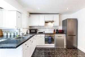 Stylish Earls Court Getaway