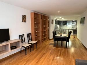 Bright apartment in Maragall