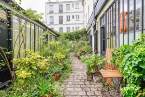 Place de la Nation - Le Refuge des artistes - 187Cbis