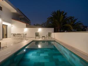 Las Burras Ocean Front Views